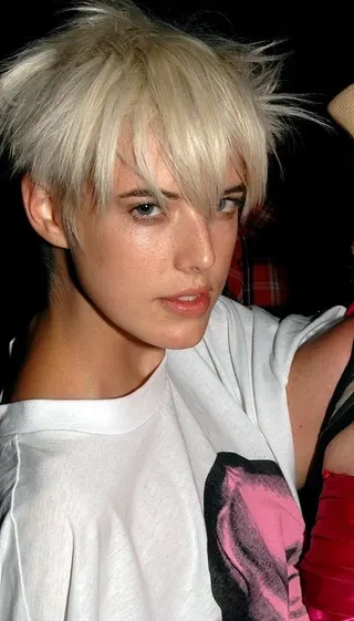 Görsel: Nate "Igor" Smith from Brooklyn, NY, USA - Drivenbyboredom.com / CC BY-SA Agyness Deyn