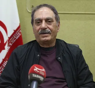 Akbar Mo'azezi
