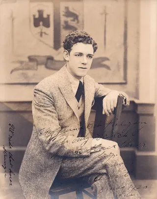 Görsel: Nestor Film Studio (1915) Hal Roach Film Studio (1923) United Artists (1920) / Kamu malı Albert Austin