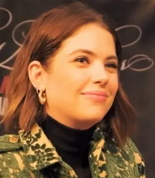 Görsel: German Comic Con / CC BY Ashley Benson