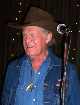 Görsel: derivative work: Entheta (talk) Billy_Joe_Shaver.JPG: Digdug13 / CC BY-SA Billy Joe Shaver