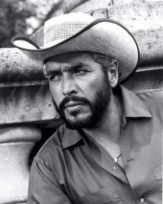 Carlos León