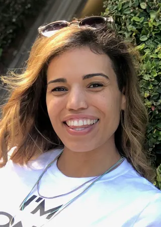 Görsel: CiaraRenee (photo taken by Zafi Ahmed Photography) / CC BY-SA Ciara Renée