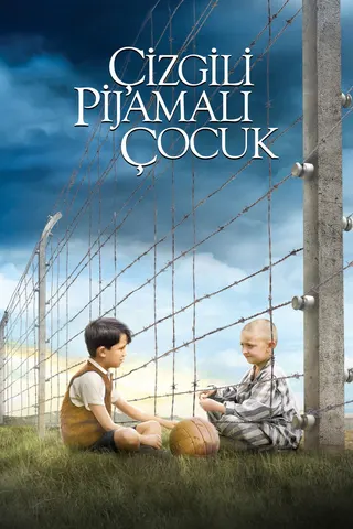 Çizgili Pijamalı Çocuk afişi