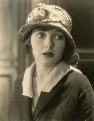 Görsel: Unknown authorUnknown author / Kamu malı Corinne Griffith