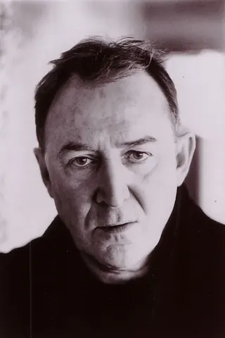 Görsel: Dermot Crowley. Photo: Nobby Clark / CC BY Dermot Crowley