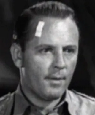 Görsel: Film screenshot (Monogram Pictures Corporation) / Kamu malı Dick Purcell