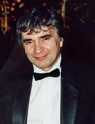 Görsel: Alan Light / CC BY Dudley Moore