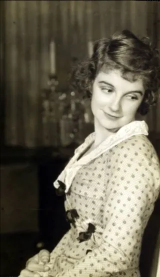 Görsel: Unknown authorUnknown author / Kamu malı Edith Barrett