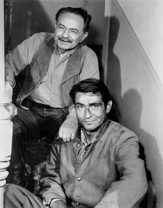 Görsel: The Bureau of Industrial Service for CBS Television. Publicity and ad agencies were often the distributors of publicity material for networks, program sponsors and studios in the 1950s and 1960s. The / Kamu malı Edward G. Robinson Jr.