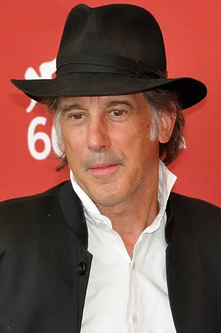 Görsel: Ed_Lachman,_Todd_Solondz_and_Shirley_Henderson.jpg: nicolas genin derivative work: RanZag (talk) / CC BY-SA Edward Lachman