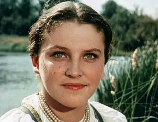 Elsa Lezhdey