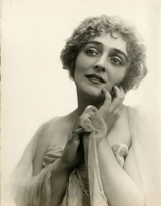 Elsie MacLeod