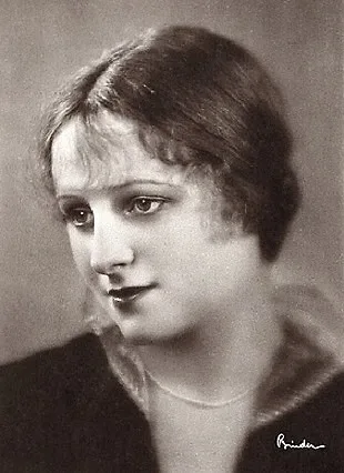 Evelyn Holt