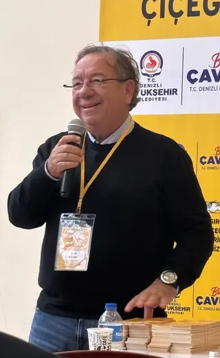 Görsel: Kıvırcıklüleler / CC BY-SA Gani Müjde