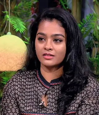 Görsel: PuthuYugamTV / CC BY Gayathrie