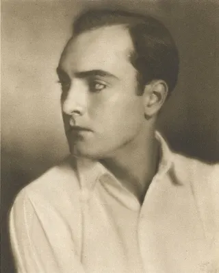 Görsel: Unattributed. Photographers are credited en masse in the book's endnotes but which photographer is responsible for which is not listed. / Kamu malı George O'Hara