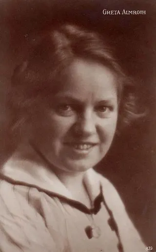Greta Almroth