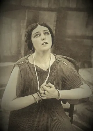Görsel: Unknown authorUnknown author / Kamu malı Helena Cortesina