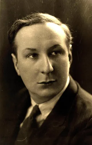 Görsel: Chancellor Dublin (Life time: Feb. 7, 1949) / Kamu malı Hilton Edwards