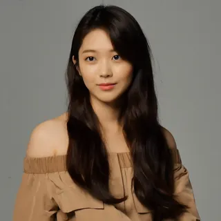 Görsel: Marie Claire Korea / CC BY Hong Seung-hee