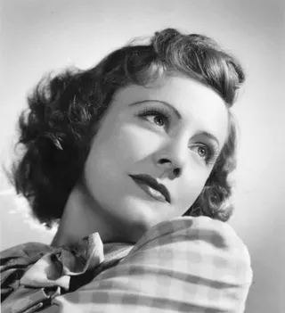 Görsel: Unknown authorUnknown author / Kamu malı Irene Dunne