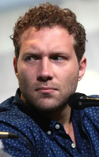 Görsel: Gage Skidmore / CC BY-SA Jai Courtney