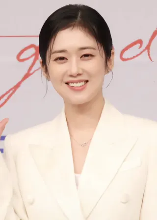 Görsel: K-POPIT 케이팝잇 / CC BY Jang Na-ra