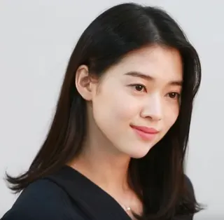 Görsel: K-POPIT 케이팝잇 / CC BY Jeong E-suh