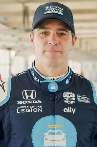 Görsel: File:Jimmie Johnson Carvana Chip Ganassi Racing Driver 2021.png: Jimmie Johnson Oval Test derivative work: F1fans / CC BY Jimmie Johnson