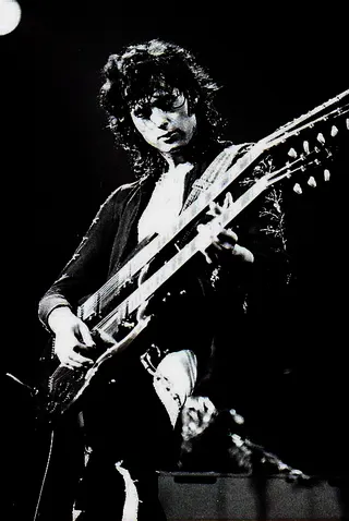 Görsel: Dina Regine / CC BY-SA Jimmy Page