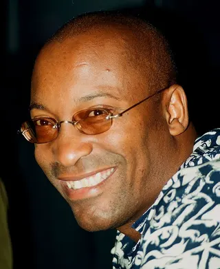 Görsel: John Mathew Smith & www.celebrity-photos.com from Laurel Maryland, USA / CC BY-SA John Singleton
