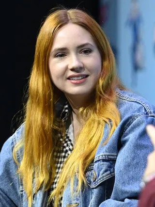 Görsel: Pedro Heshike for Galaxy Con / CC BY Karen Gillan