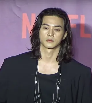 Görsel: K-POPIT 케이팝잇 TV10 / CC BY Kim Ji-hoon