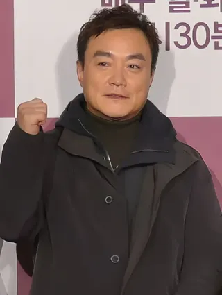 Kim Seok-Yoon
