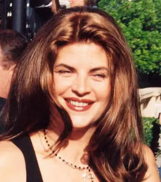 Görsel: Kirstie Alley 1994.jpg: Photo by Alan Light derivative work: Bad Randolph (talk) / CC BY Kirstie Alley