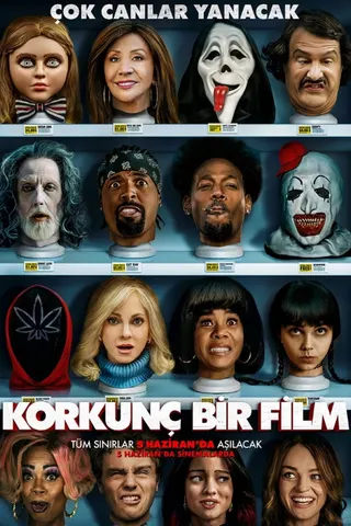 Korkunç Bir Film afişi