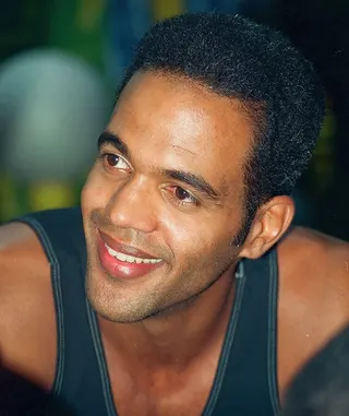 Görsel: John Mathew Smith & www.celebrity-photos.com from Laurel, Maryland, USA / CC BY-SA Kristoff St. John