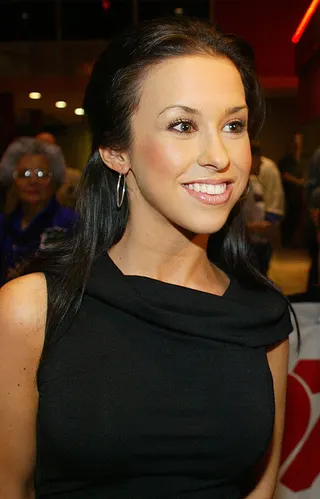 Görsel: Sixsteps / CC BY-SA Lacey Chabert