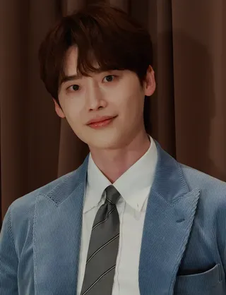 Görsel: K-POPit 티비텐 / CC BY Lee Jong-suk