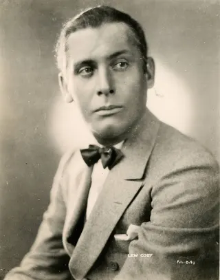 Görsel: Unknown authorUnknown author / Kamu malı Lew Cody