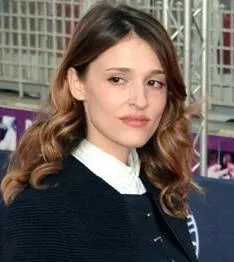 Lola Bessis