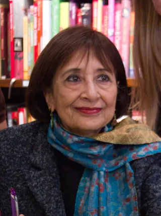 Görsel: Madhur_Jaffrey.jpg: roland derivative work: JD554 / CC BY Madhur Jaffrey