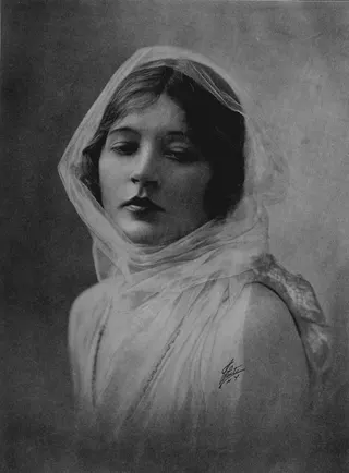Mae Murray