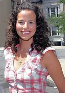 Görsel: Mandy_Gonzalez.jpeg: Bway65 derivative work: Chzz ► / CC BY Mandy Gonzalez