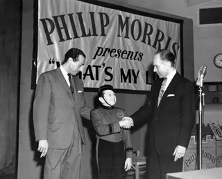 Görsel: Benjamin Sonnenberg for Phillip Morris, the show's sponsor. / Kamu malı Mark Goodson
