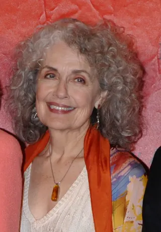 Görsel: Peabody Awards / CC BY Mary Beth Peil