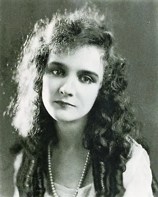 Görsel: Stars of the Photoplay / Kamu malı Mary Philbin