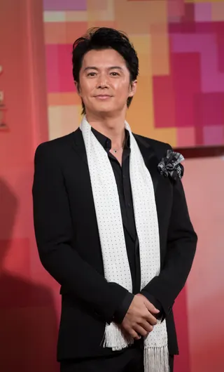 Görsel: File:Fukuyama_Masaharu_in_Taipei,_2013.jpg: Pagan Tsai derivative work: Ryoga Godai (talk) / CC BY-SA Masaharu Fukuyama