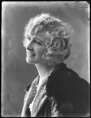 Görsel: by Bassano Ltd whole-plate glass negative, 8 November 1919 / Kamu malı Maudie Dunham